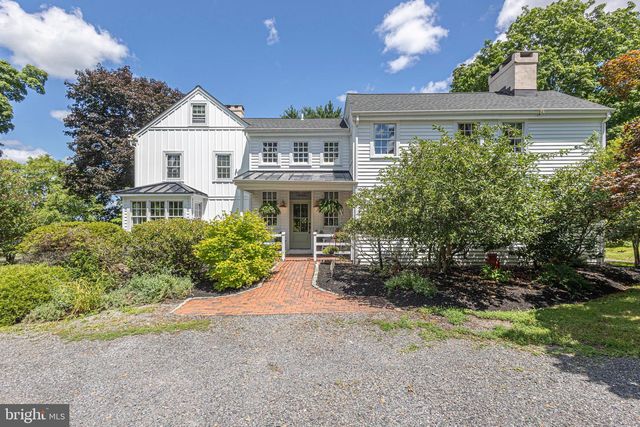 222 AQUEDUCT RD, Washington Crossing, PA 18977