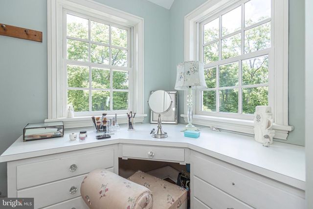 222 AQUEDUCT RD, Washington Crossing, PA 18977