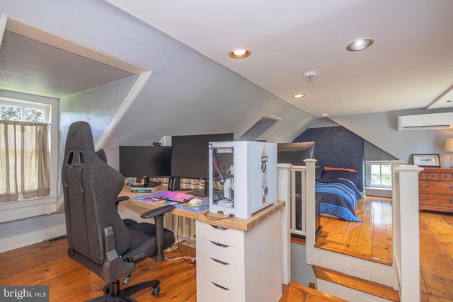 222 AQUEDUCT RD, Washington Crossing, PA 18977
