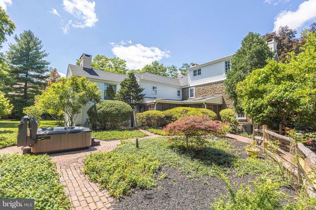 222 AQUEDUCT RD, Washington Crossing, PA 18977