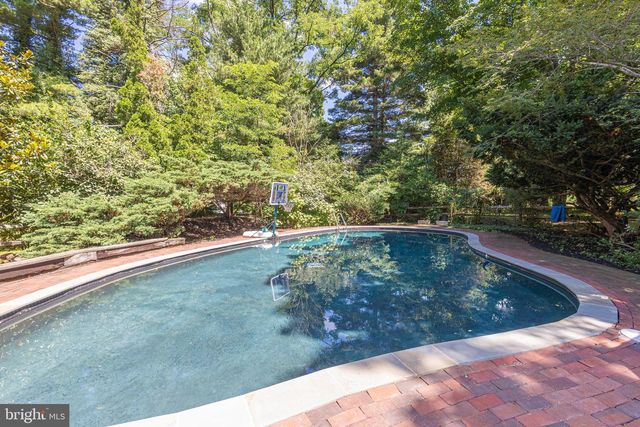 222 AQUEDUCT RD, Washington Crossing, PA 18977