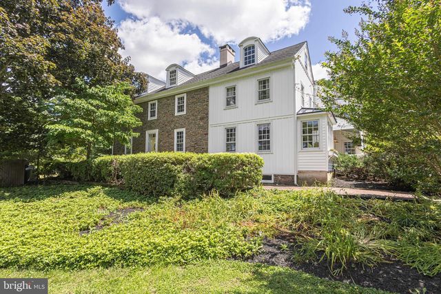 222 AQUEDUCT RD, Washington Crossing, PA 18977