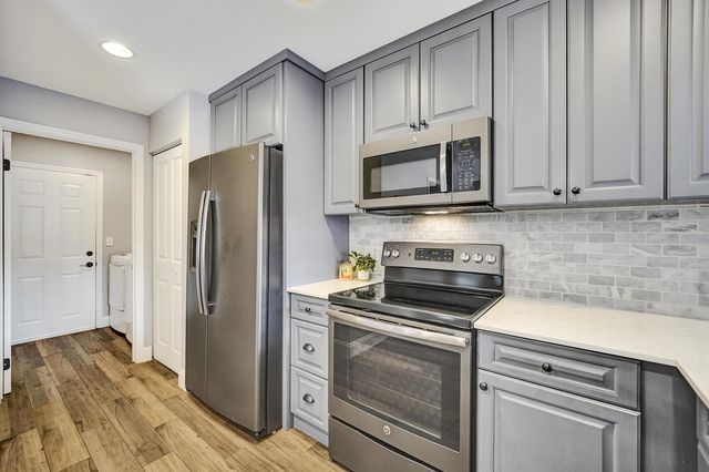 800 Blue Ridge Way, Davie, FL 33325