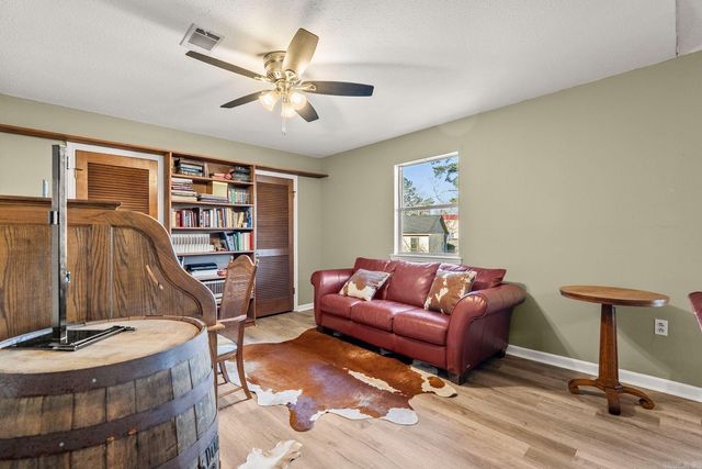 510 Asbury Rd, Little Rock, AR 72211