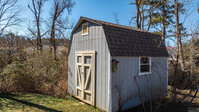 510 Asbury Rd, Little Rock, AR 72211