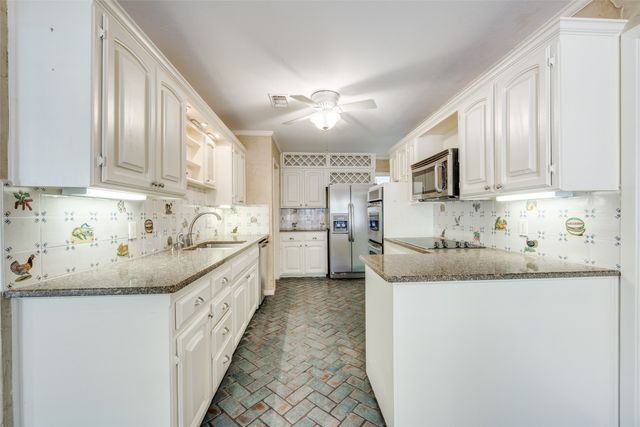 1507 Crescent Drive, Sherman, TX 75092