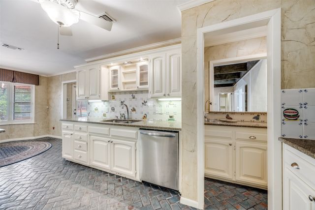 1507 Crescent Drive, Sherman, TX 75092