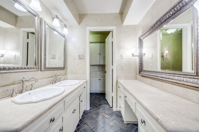 1507 Crescent Drive, Sherman, TX 75092