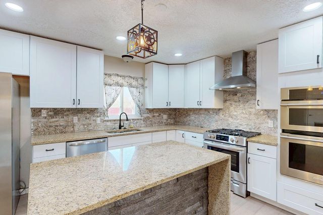 9207 Edith Boulevard NE, Albuquerque, NM 87113