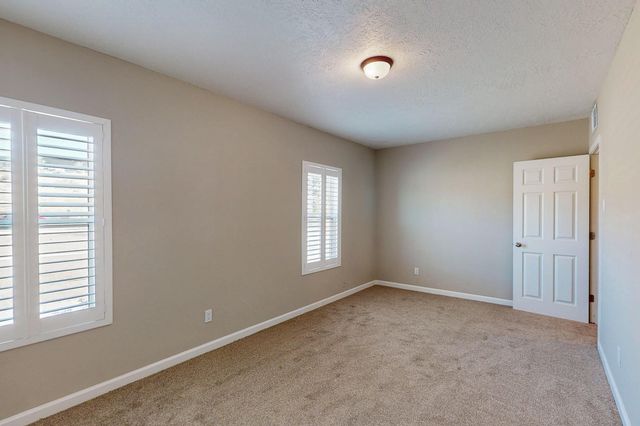 9207 Edith Boulevard NE, Albuquerque, NM 87113