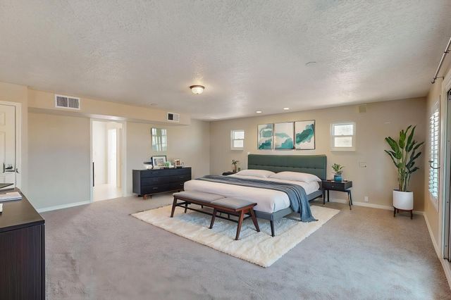 9207 Edith Boulevard NE, Albuquerque, NM 87113