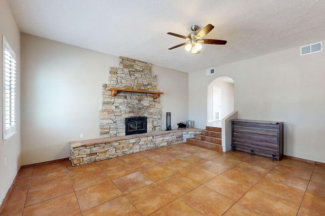 9207 Edith Boulevard NE, Albuquerque, NM 87113