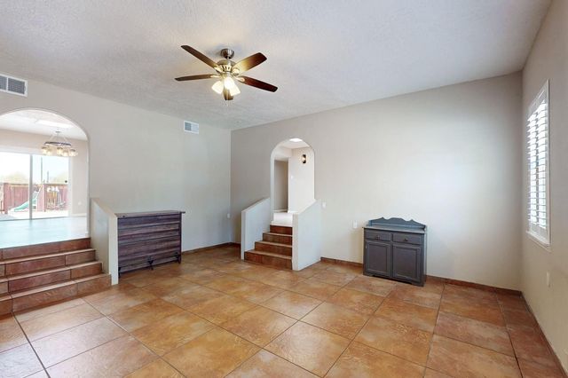 9207 Edith Boulevard NE, Albuquerque, NM 87113