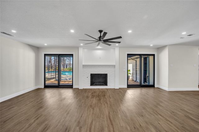 7004 Ledbetter Road, Arlington, TX 76001