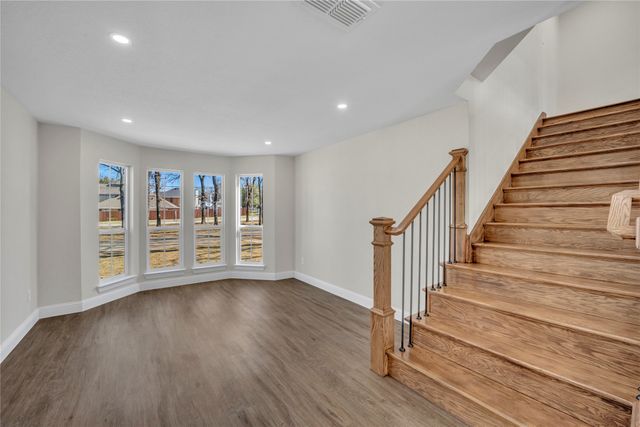 7004 Ledbetter Road, Arlington, TX 76001