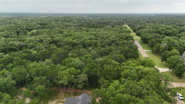 112 Oakmont Drive, Mabank, TX 75147