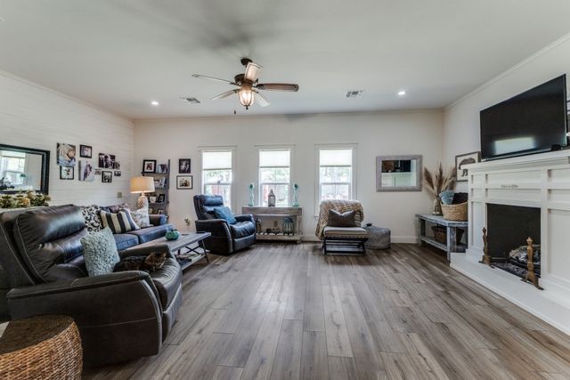 4525 Fm 49, Mineola, TX 75773