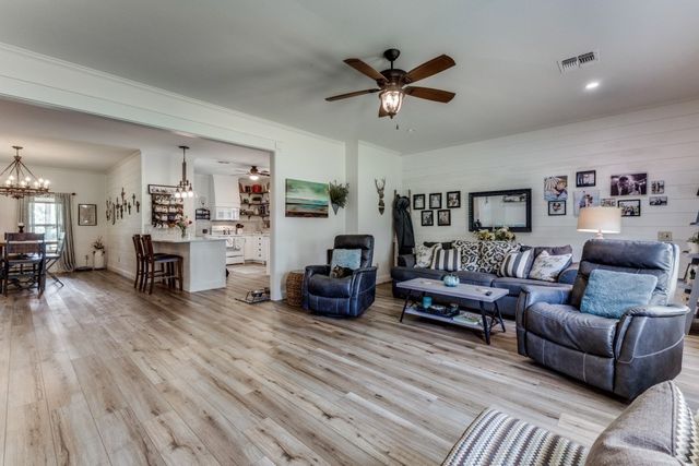 4525 Fm 49, Mineola, TX 75773