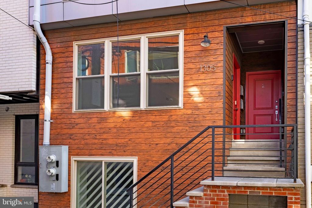1305 N HOPE ST #A, PHILADELPHIA, PA 19122 — exterior