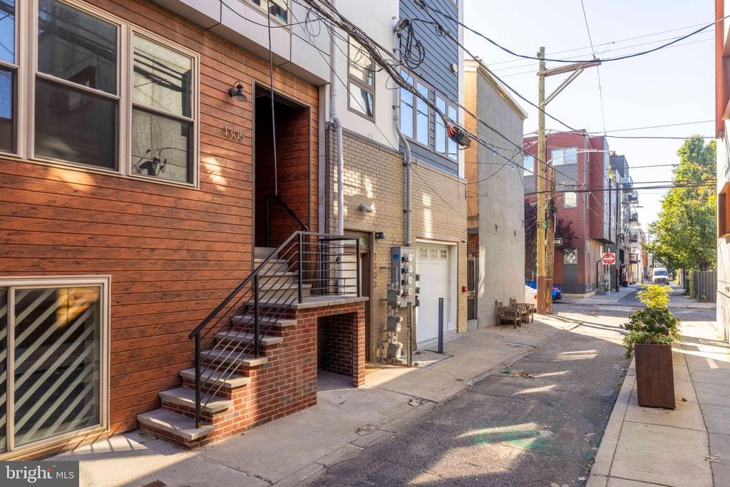 1305 N HOPE ST #A, PHILADELPHIA, PA 19122 — photo 3