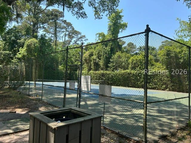 10 Hollyberry Ln, Hilton Head Island, SC 29928