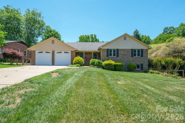 725 Sunridge Drive 18, Lincolnton, NC 28092