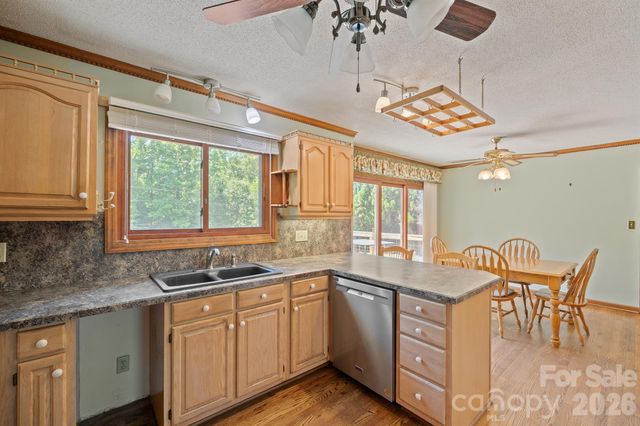 725 Sunridge Drive 18, Lincolnton, NC 28092