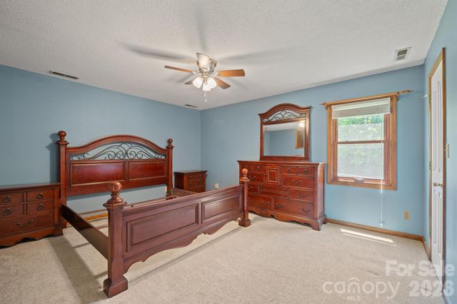 725 Sunridge Drive 18, Lincolnton, NC 28092