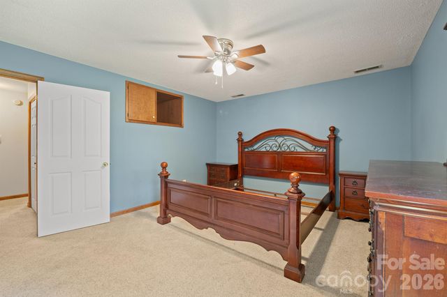 725 Sunridge Drive 18, Lincolnton, NC 28092