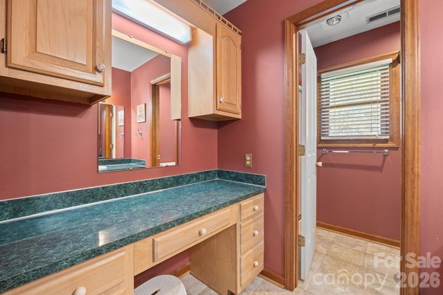 725 Sunridge Drive 18, Lincolnton, NC 28092