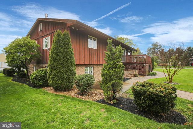 139 PARK PLACE WEST W, Shippensburg, PA 17257