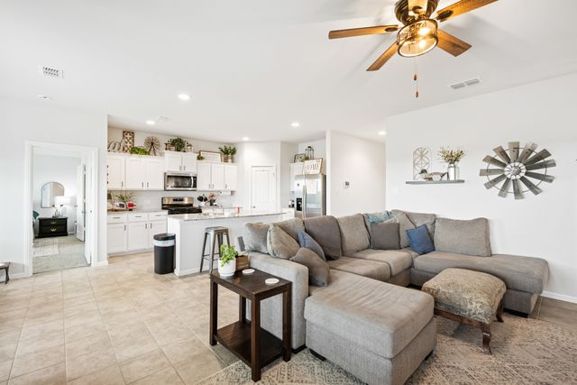 13521 Gunsmoke Lane, Cresson, TX 76035