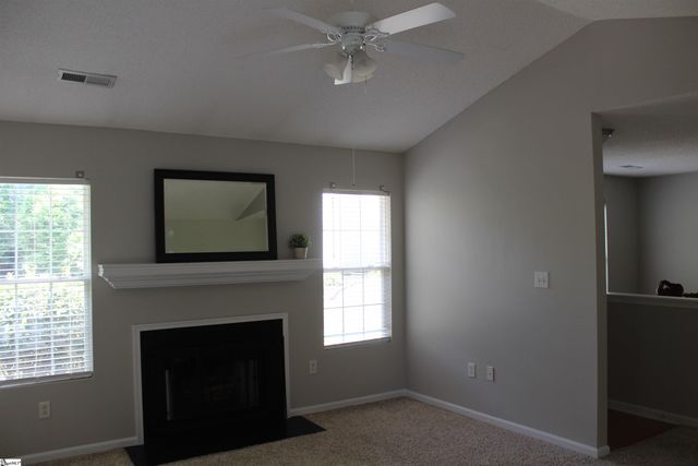 219 Woodruff Park Lane, Simpsonville, SC 29681