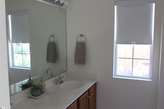 219 Woodruff Park Lane, Simpsonville, SC 29681