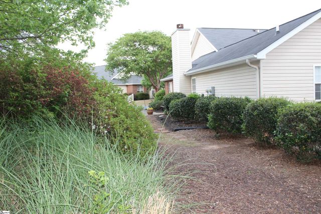219 Woodruff Park Lane, Simpsonville, SC 29681