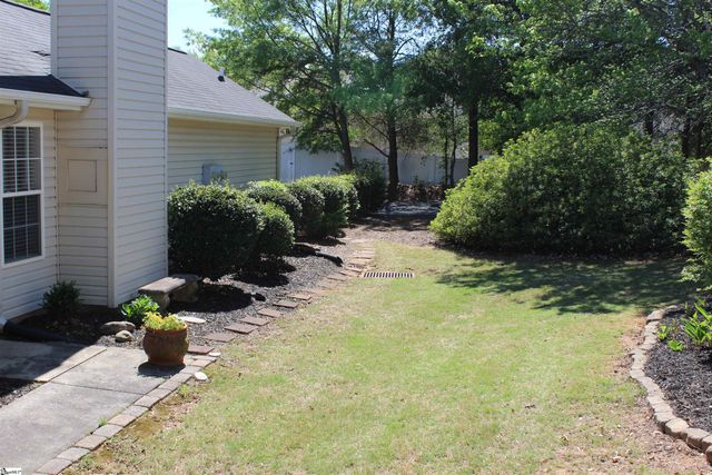 219 Woodruff Park Lane, Simpsonville, SC 29681