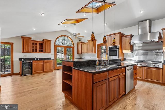 326 CEDAR LN, Annapolis, MD 21403