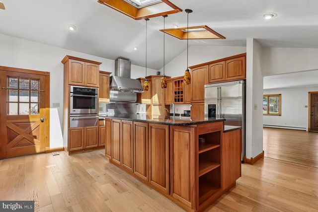 326 CEDAR LN, Annapolis, MD 21403