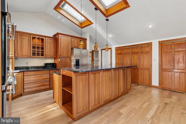 326 CEDAR LN, Annapolis, MD 21403