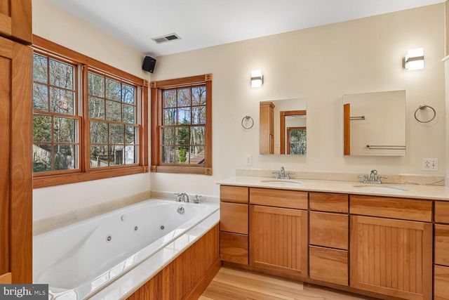 326 CEDAR LN, Annapolis, MD 21403