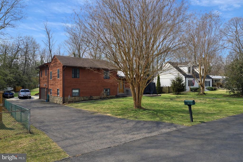 326 CEDAR LN, Annapolis, MD 21403