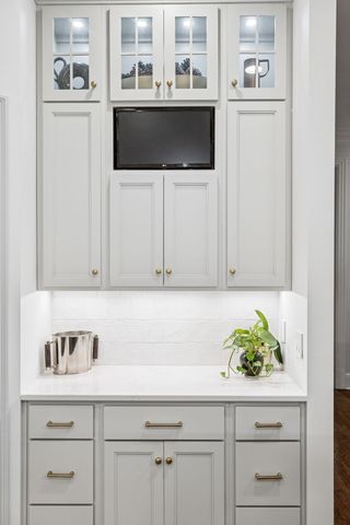 4 Middleton Park Ln, Nashville, TN 37215