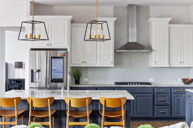 1617 Bardella DR, Leander, TX 78641