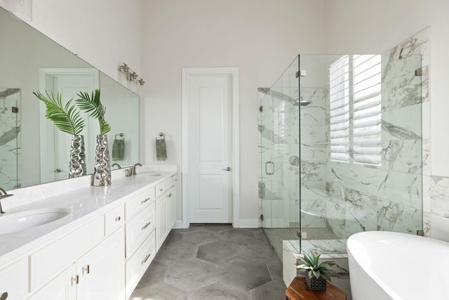 1617 Bardella DR, Leander, TX 78641