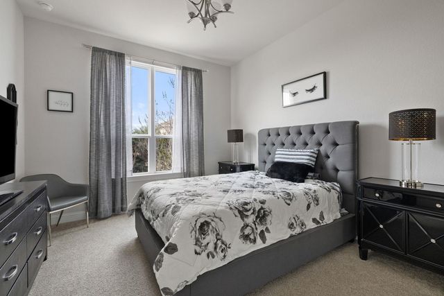 1617 Bardella DR, Leander, TX 78641