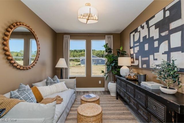 827 Colesbourne Circle, Uniontown, OH 44685