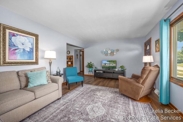 3414 Perry Avenue SW, Wyoming, MI 49519