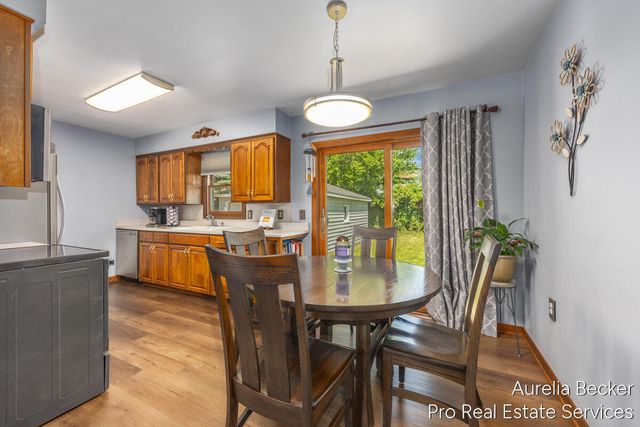 3414 Perry Avenue SW, Wyoming, MI 49519