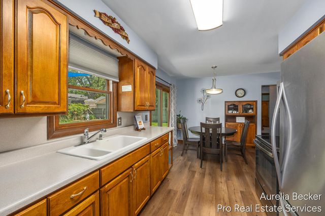 3414 Perry Avenue SW, Wyoming, MI 49519