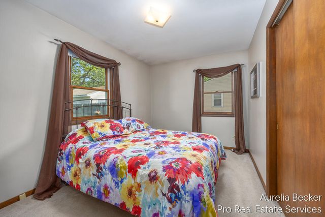 3414 Perry Avenue SW, Wyoming, MI 49519